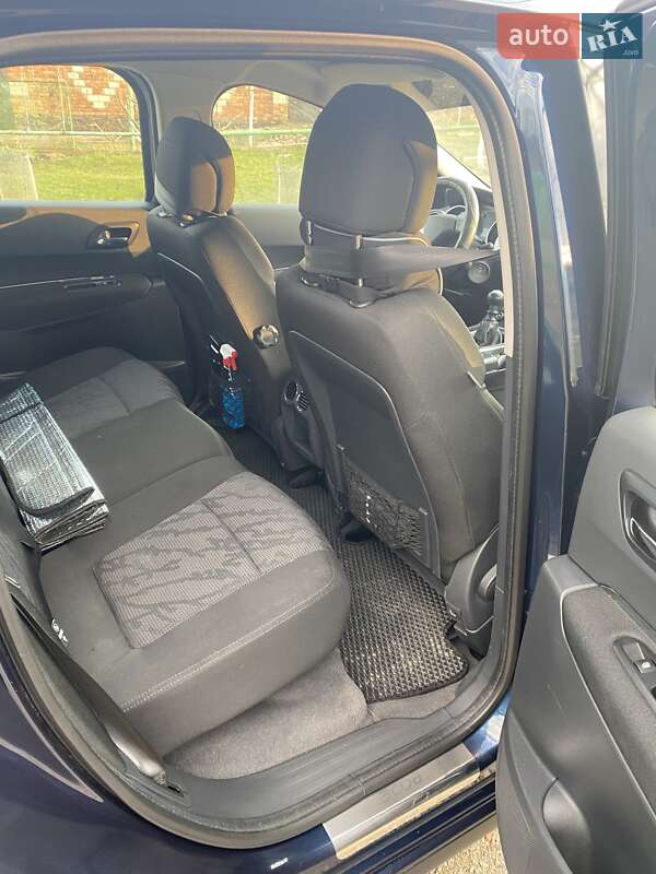 Позашляховик / Кросовер Peugeot 3008 2010 в Первомайську фото 6 Позашляховик / Кросовер Peugeot 3008 2010 в Первомайську