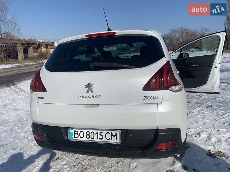 Позашляховик / Кросовер Peugeot 3008 2015 в Кременчуці