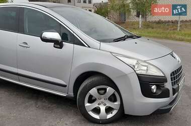 Внедорожник / Кроссовер Peugeot 3008 2011 в Киеве