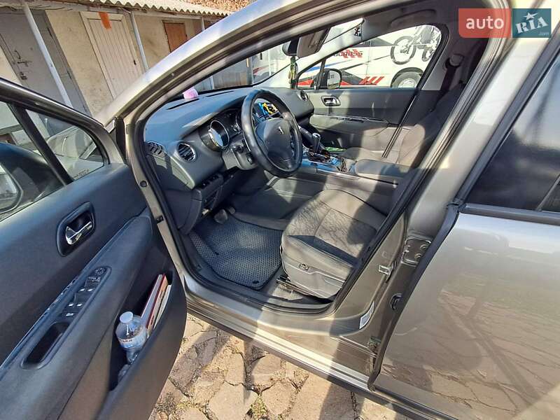 Внедорожник / Кроссовер Peugeot 3008 2013 в Иршаве