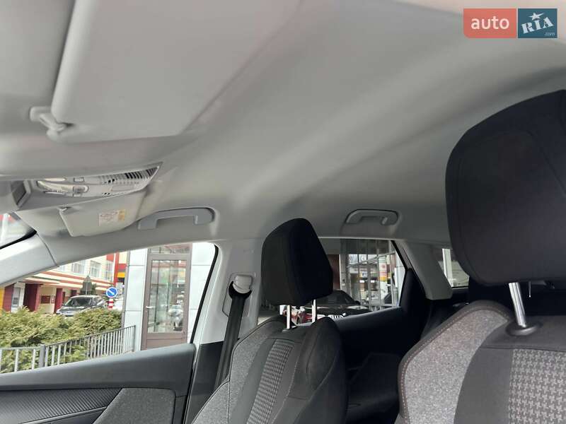 Позашляховик / Кросовер Peugeot 3008 2019 в Львові