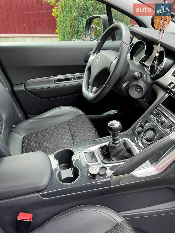 Внедорожник / Кроссовер Peugeot 3008 2015 в Львове