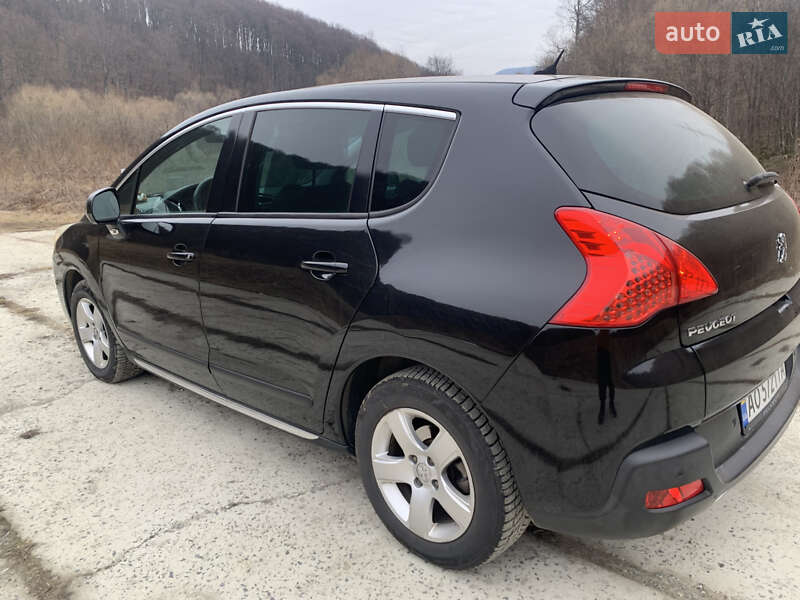 Внедорожник / Кроссовер Peugeot 3008 2010 в Сваляве