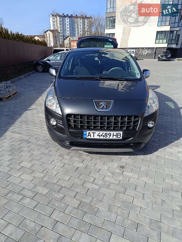 Внедорожник / Кроссовер Peugeot 3008 2012 в Ивано-Франковске