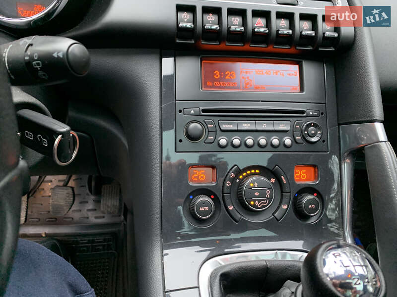 Внедорожник / Кроссовер Peugeot 3008 2010 в Сумах