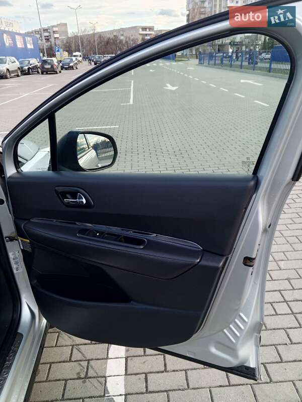 Позашляховик / Кросовер Peugeot 3008 2009 в Шептицькому