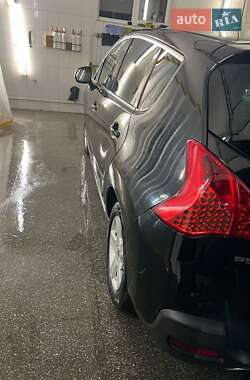 Внедорожник / Кроссовер Peugeot 3008 2009 в 
