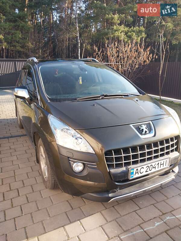 Позашляховик / Кросовер Peugeot 3008 2010 в Луцьку