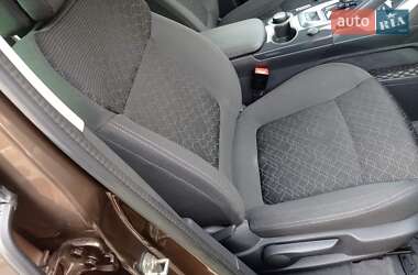 Позашляховик / Кросовер Peugeot 3008 2014 в 
