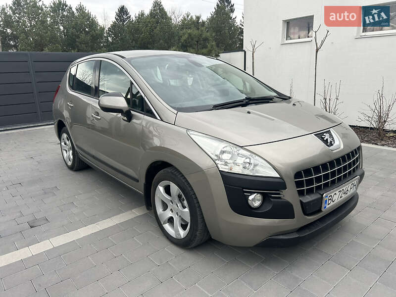 Позашляховик / Кросовер Peugeot 3008 2010 в 