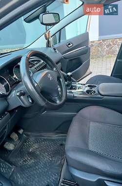 Внедорожник / Кроссовер Peugeot 3008 2009 в 