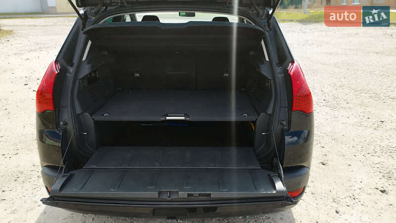 Позашляховик / Кросовер Peugeot 3008 2011 в Бердичеві