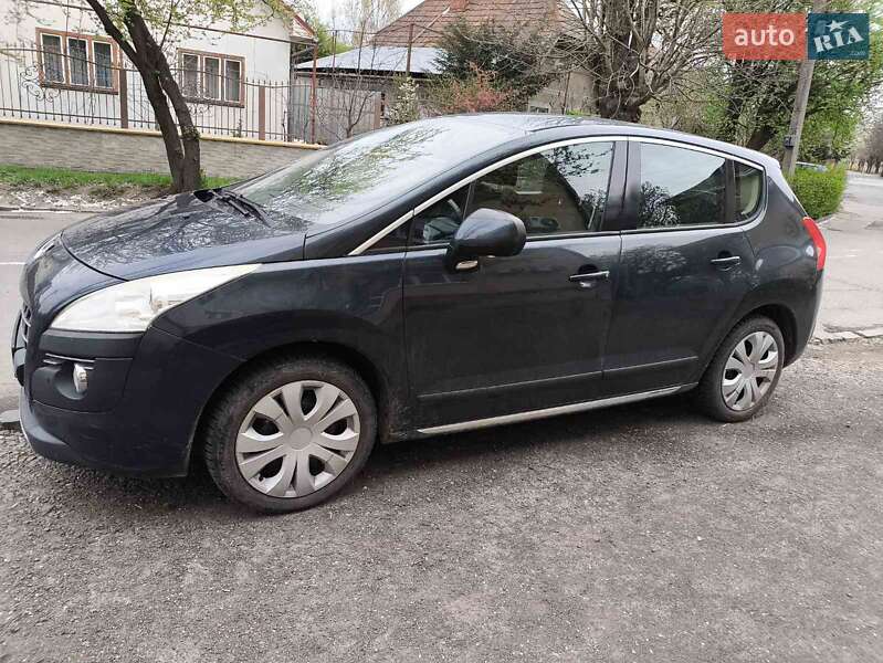 Позашляховик / Кросовер Peugeot 3008 2012 в Ужгороді