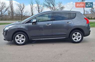 Позашляховик / Кросовер Peugeot 3008 2012 в 
