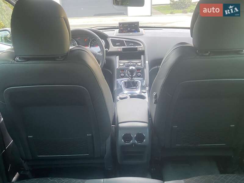 Внедорожник / Кроссовер Peugeot 3008 2014 в Стрые