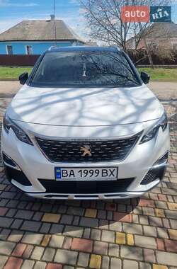 Позашляховик / Кросовер Peugeot 3008 2019 в 