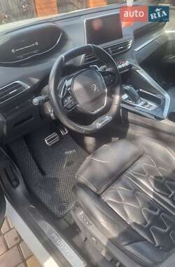 Позашляховик / Кросовер Peugeot 3008 2019 в 