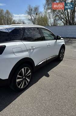 Позашляховик / Кросовер Peugeot 3008 2019 в 