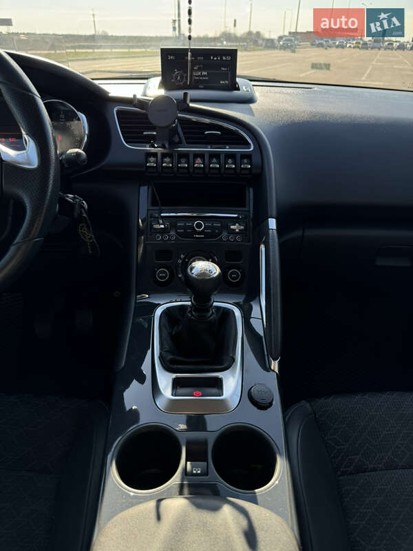 Позашляховик / Кросовер Peugeot 3008 2014 в Львові