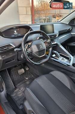 Внедорожник / Кроссовер Peugeot 3008 2018 в 