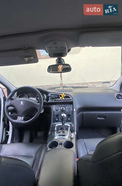 Внедорожник / Кроссовер Peugeot 3008 2011 в 