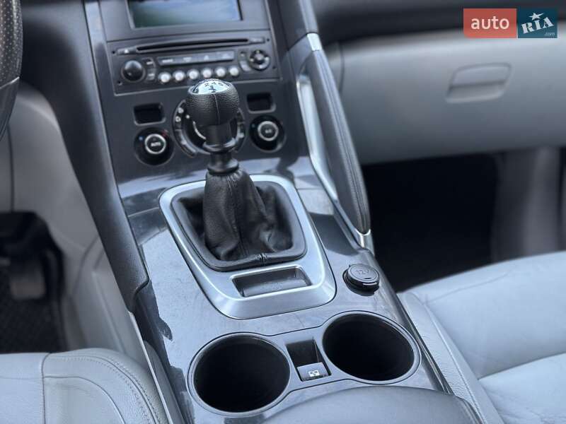 Внедорожник / Кроссовер Peugeot 3008 2010 в Староконстантинове