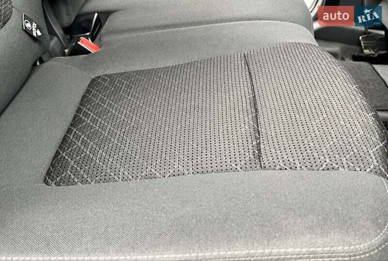 Внедорожник / Кроссовер Peugeot 3008 2015 в Ровно