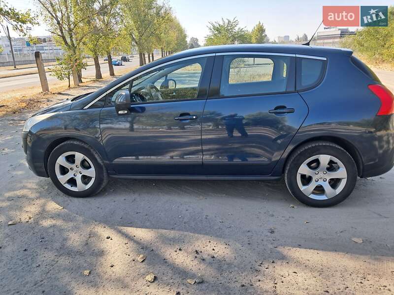 Позашляховик / Кросовер Peugeot 3008 2013 в Запоріжжі
