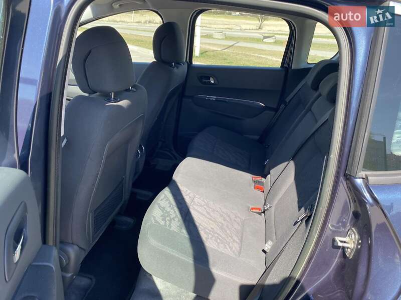 Позашляховик / Кросовер Peugeot 3008 2013 в Запоріжжі