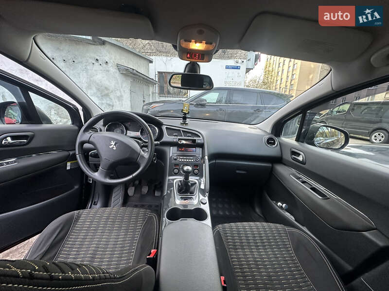 Позашляховик / Кросовер Peugeot 3008 2011 в Львові фото 7 Позашляховик / Кросовер Peugeot 3008 2011 в Львові