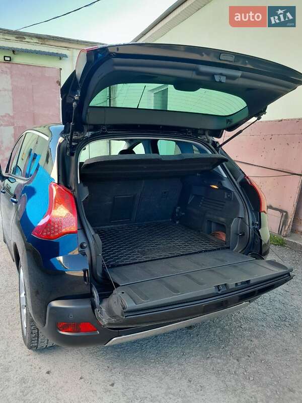 Внедорожник / Кроссовер Peugeot 3008 2012 в Каменец-Подольском