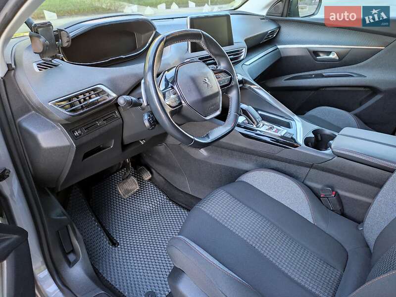 Позашляховик / Кросовер Peugeot 3008 2019 в Рівному