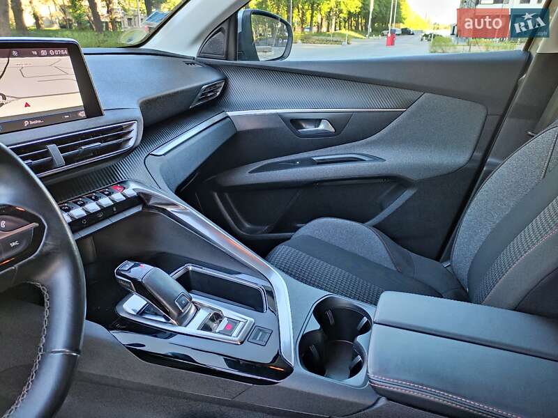 Позашляховик / Кросовер Peugeot 3008 2019 в Рівному
