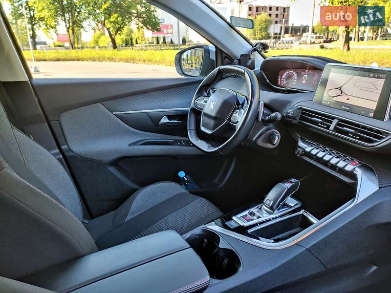 Позашляховик / Кросовер Peugeot 3008 2019 в Рівному