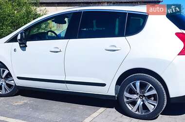 Внедорожник / Кроссовер Peugeot 3008 2013 в 