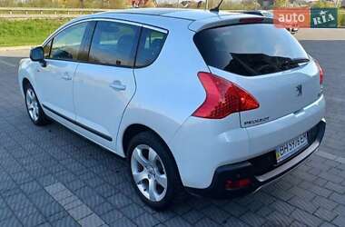 Внедорожник / Кроссовер Peugeot 3008 2013 в 