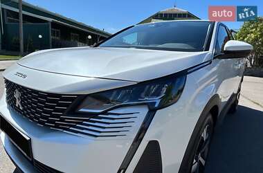 Внедорожник / Кроссовер Peugeot 3008 2021 в 