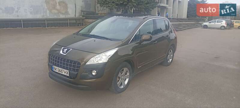 Позашляховик / Кросовер Peugeot 3008 2010 в Рівному