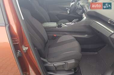 Внедорожник / Кроссовер Peugeot 3008 2018 в 