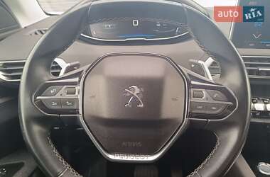 Внедорожник / Кроссовер Peugeot 3008 2018 в 