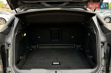 Позашляховик / Кросовер Peugeot 3008 2021 в 