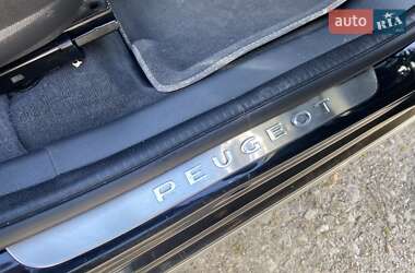 Позашляховик / Кросовер Peugeot 3008 2014 в 