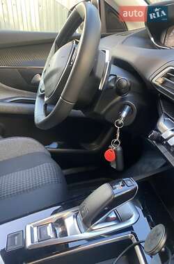 Внедорожник / Кроссовер Peugeot 3008 2020 в 