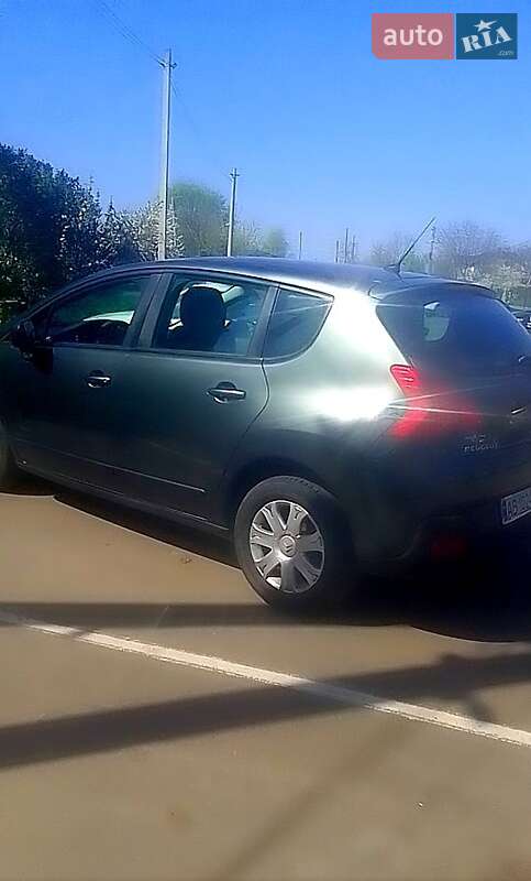 Peugeot 3008 2012