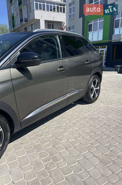 Позашляховик / Кросовер Peugeot 3008 2020 в 