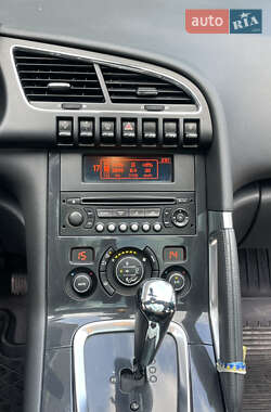 Внедорожник / Кроссовер Peugeot 3008 2011 в 