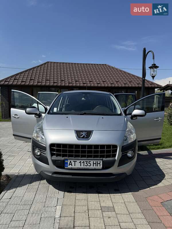 Peugeot 3008 2013