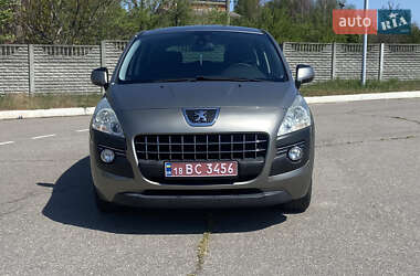 Позашляховик / Кросовер Peugeot 3008 2010 в 