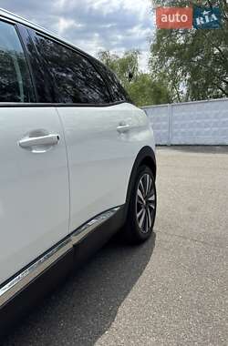 Позашляховик / Кросовер Peugeot 3008 2019 в 