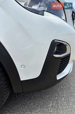 Позашляховик / Кросовер Peugeot 3008 2019 в 